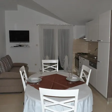 With Parking Space Grebastica, Sibenik - 13365 *