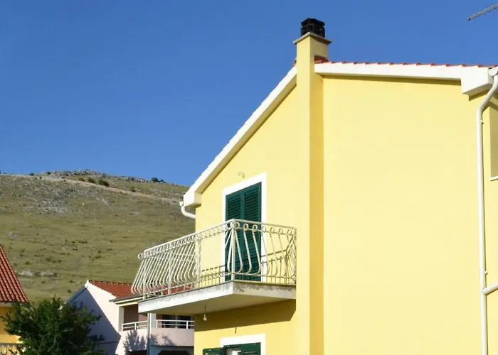 With Parking Space Grebastica, Sibenik - 13365 Appartement Baselovici