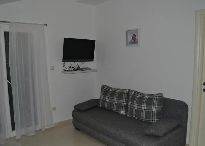 With Parking Space Grebastica, Sibenik - 13365 * Baselovici