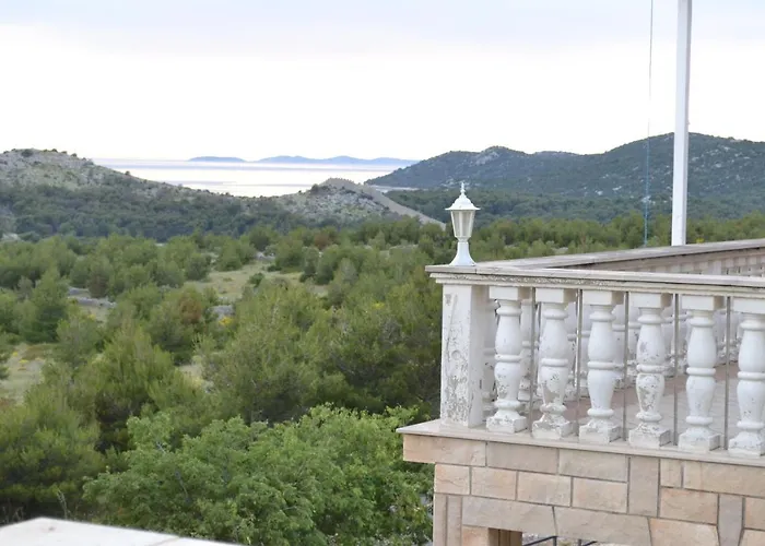 With Parking Space Grebastica, Sibenik - 13365 *